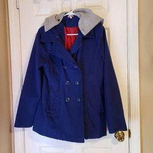 Bongo coat size XL Juniors  color blue.